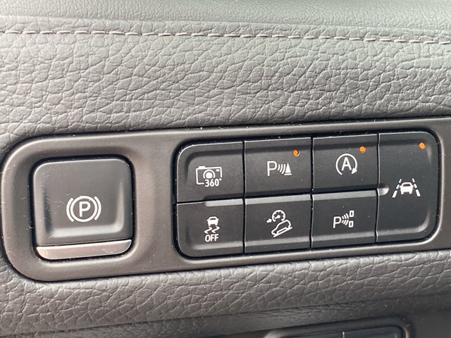 Used 2024 GMC Yukon Denali w/ Advanced Technology Package AWD/4WD image 19