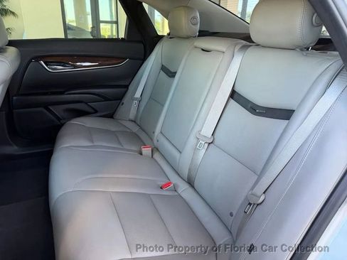 Used 2014 Cadillac XTS Luxury w/ Driver Awareness Package image 10