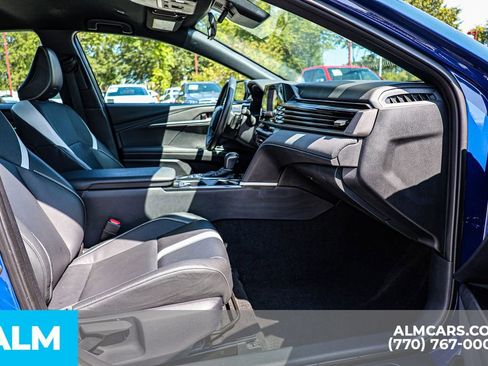 Used 2025 Toyota Camry SE image 23