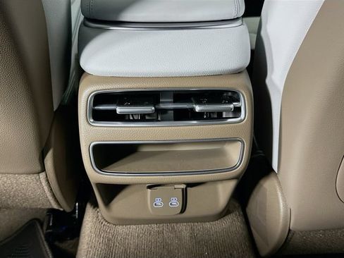New 2026 Genesis GV70 2.5T Advanced w/ G1 Accessory Package AWD/4WD image 18