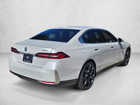 Certified 2026 BMW 530i image 5