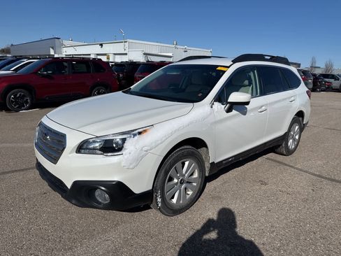 Used 2017 Subaru Outback 2.5i Premium image 1