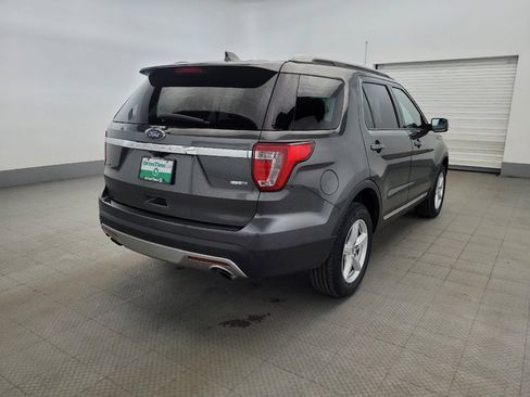 Used 2017 Ford Explorer XLT w/ Equipment Group 202A image 9