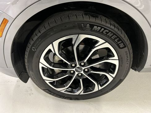 Used 2024 Lincoln Nautilus Reserve w/ Equipment Group 202A AWD/4WD image 8
