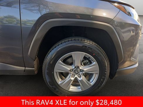 Used 2024 Toyota RAV4 XLE FWD image 41