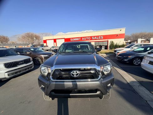 Used 2015 Toyota Tacoma 4x4 Double Cab image 9