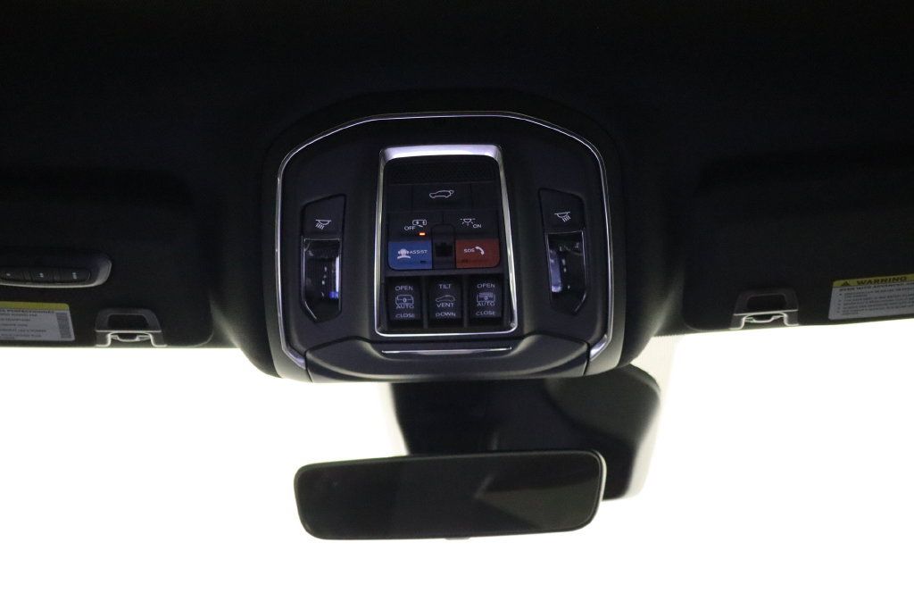 Used 2026 Jeep Grand Cherokee Limited w/ Limited Altitude Package AWD/4WD image 27