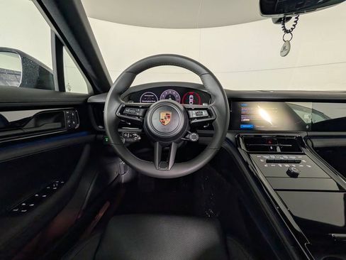 New 2025 Porsche Panamera image 21