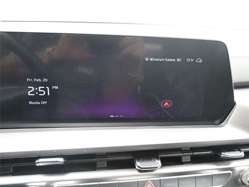 Used 2024 Kia Telluride S w/ S Sunroof Package image 12