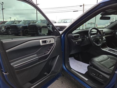 Used 2020 Ford Explorer Limited w/ Class III Trailer Tow Package image 7