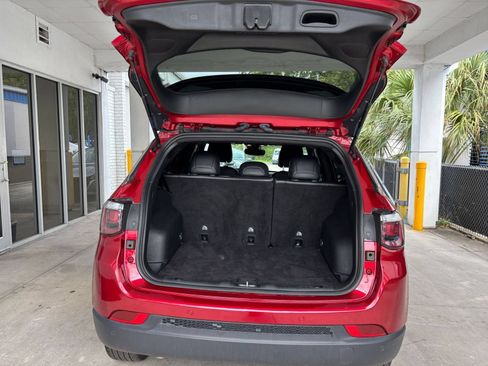 Used 2025 Jeep Compass Limited AWD/4WD image 31