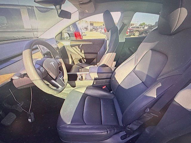 Used 2023 Tesla Model Y Long Range AWD/4WD image 6