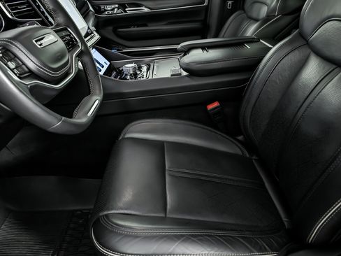 Used 2024 Jeep Grand Wagoneer L Series II w/ Quick Order Packagew 28T image 22