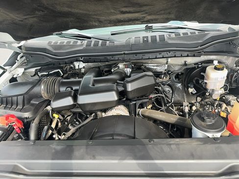 Used 2017 Ford F250 XL w/ Power Equipment Group AWD/4WD image 23