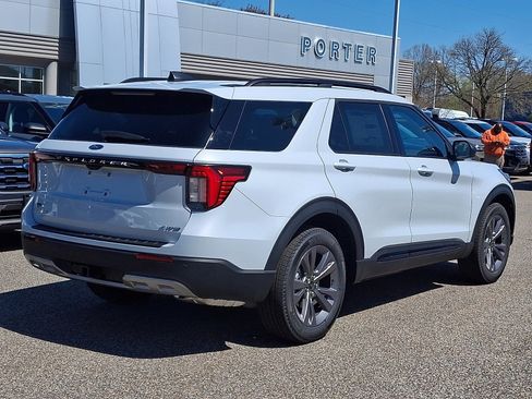 New 2026 Ford Explorer Active image 36