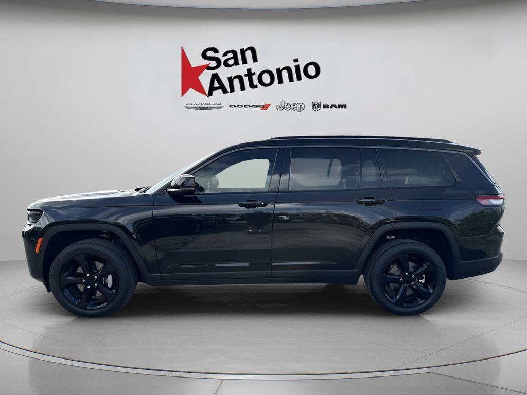 Used 2026 Jeep Grand Cherokee L Limited w/ Limited Altitude Package RWD image 9
