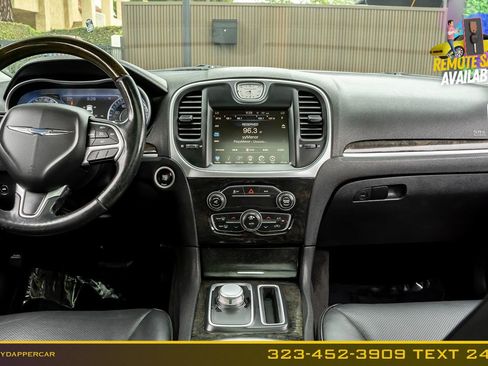 Used 2016 Chrysler 300 C RWD image 20