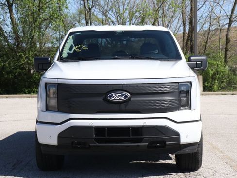 New 2025 Ford F150 Lightning Flash AWD/4WD image 3