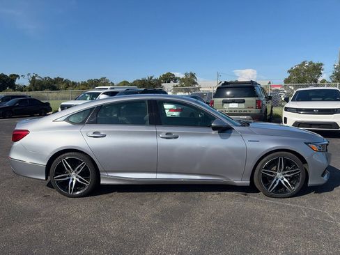 Used 2022 Honda Accord Touring image 8