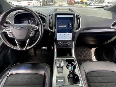 Used 2023 Ford Edge ST-Line w/ Class II Trailer Tow Package AWD/4WD image 12