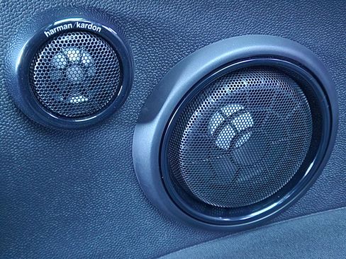 Used 2023 MINI Cooper SE image 32