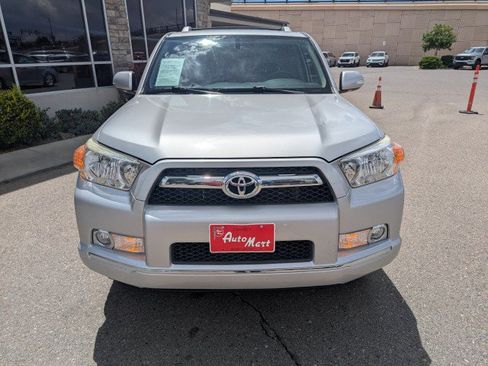 Used 2010 Toyota 4Runner SR5 AWD/4WD image 7