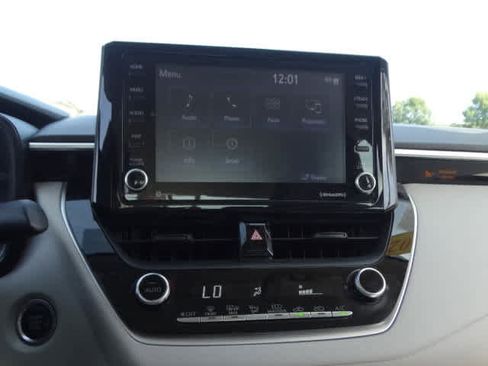 Certified 2022 Toyota Corolla LE w/ LE Convenience Package image 28