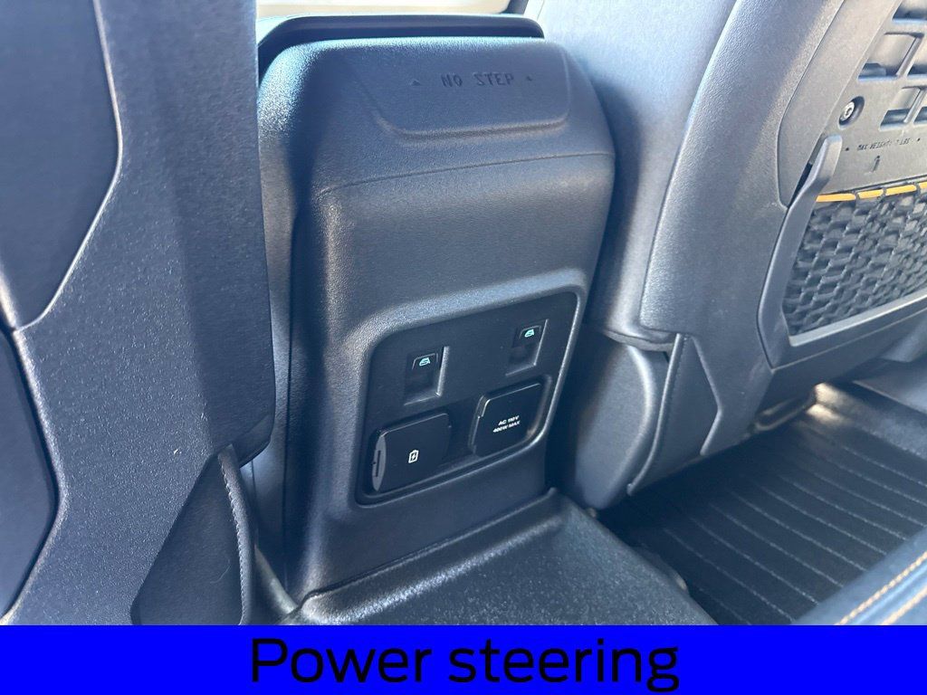 Used 2023 Ford Bronco Badlands AWD/4WD image 7