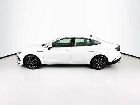Used 2025 Hyundai Sonata SEL FWD image 4