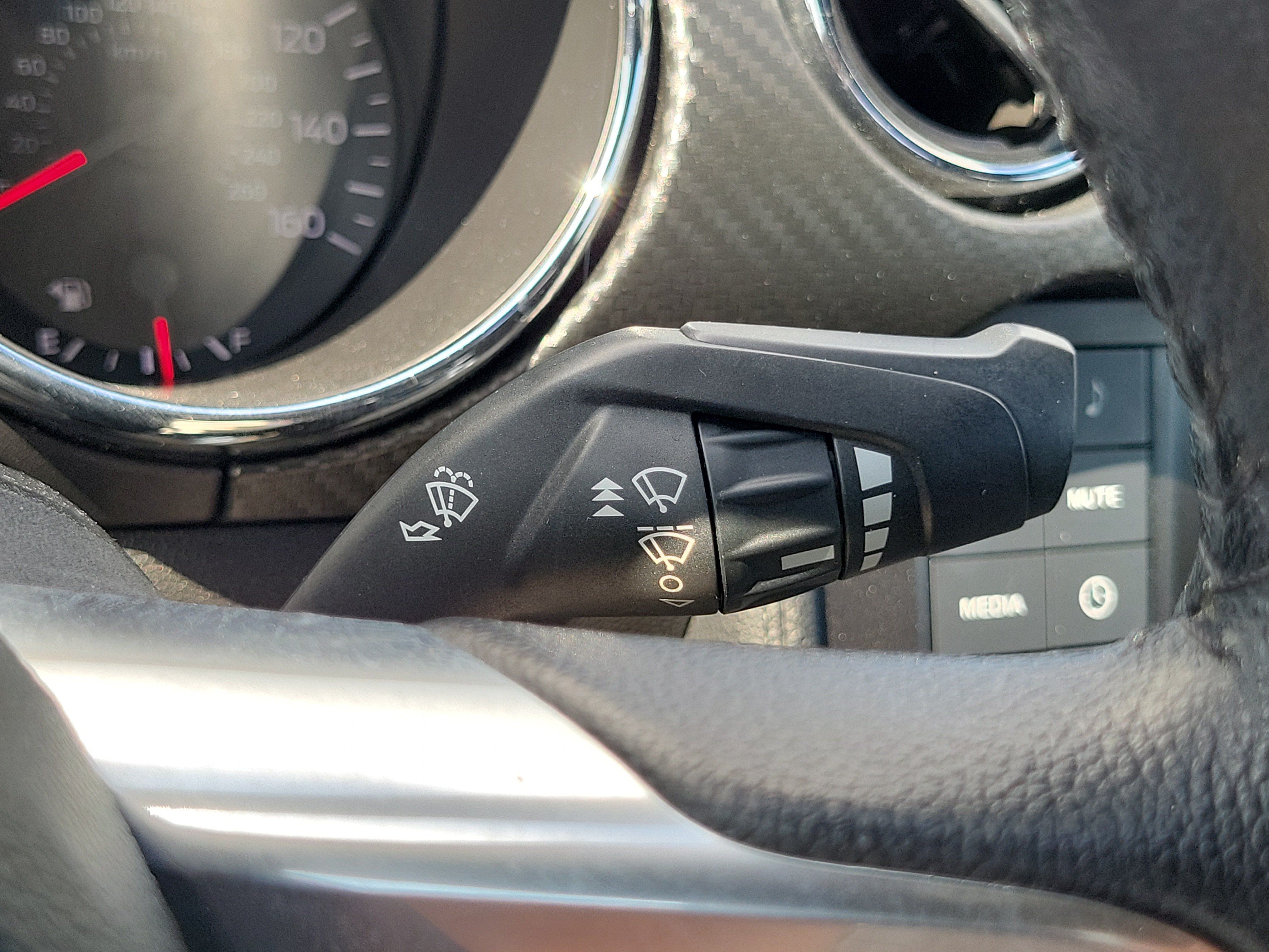 Used 2016 Ford Mustang Coupe RWD image 22