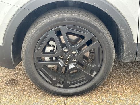 Used 2023 Kia Telluride EX X-Line image 27