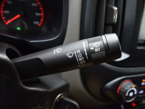 Used 2015 GMC Canyon 4x4 Extended Cab w/ Convenience Package image 33