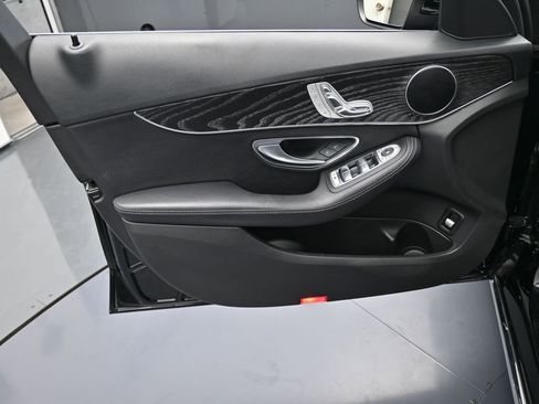 Used 2016 Mercedes-Benz C 300 Sedan image 11
