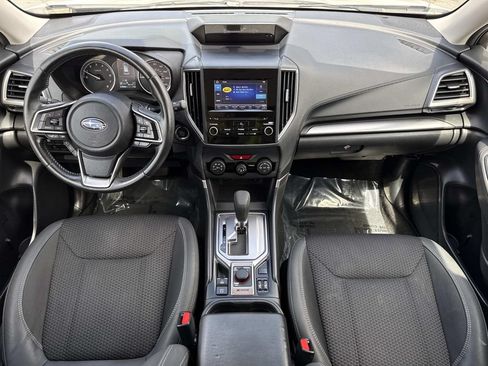 Used 2023 Subaru Forester Premium AWD/4WD image 16