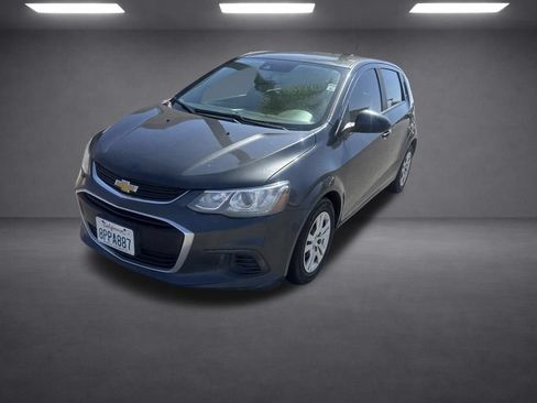 Used 2020 Chevrolet Sonic LT FWD image 4
