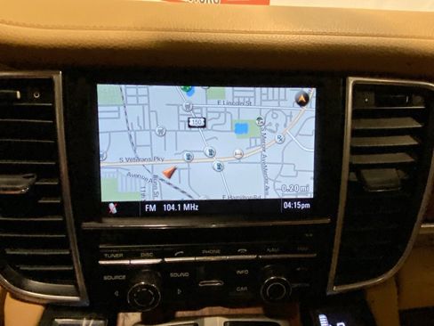 Used 2011 Porsche Panamera image 40