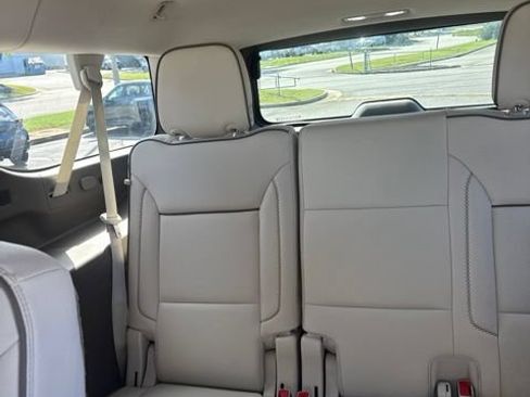 Used 2021 GMC Yukon XL Denali AWD/4WD image 13