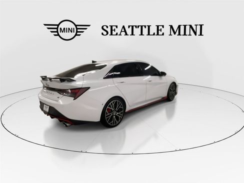 Used 2022 Hyundai Elantra N FWD image 11