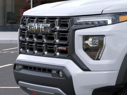 New 2026 GMC Canyon AT4 w/ AT4 Premium Package AWD/4WD image 13