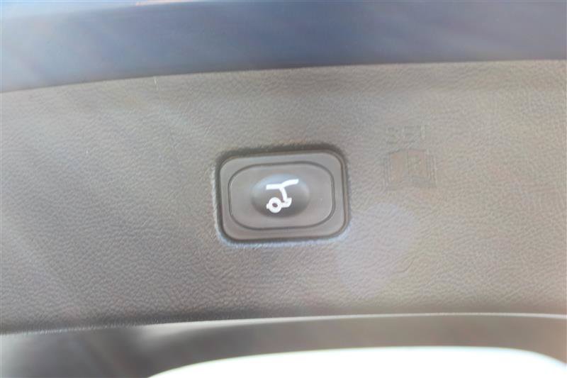 Used 2022 Ford Edge Titanium w/ Equipment Group 301A AWD/4WD image 30