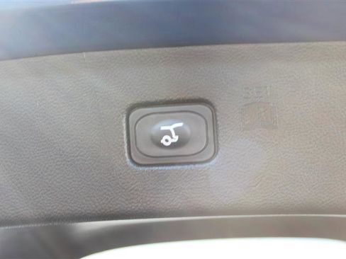 Used 2022 Ford Edge Titanium w/ Equipment Group 301A image 30