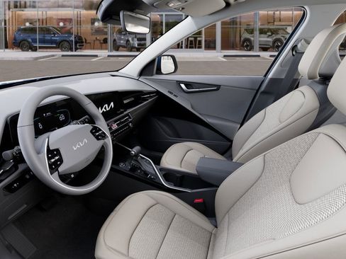 New 2026 Kia Niro EX image 18