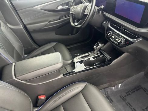 Used 2024 Buick Envista Sport Touring FWD image 23
