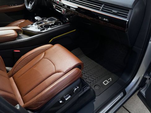 Used 2019 Audi Q7 3.0T Prestige image 34