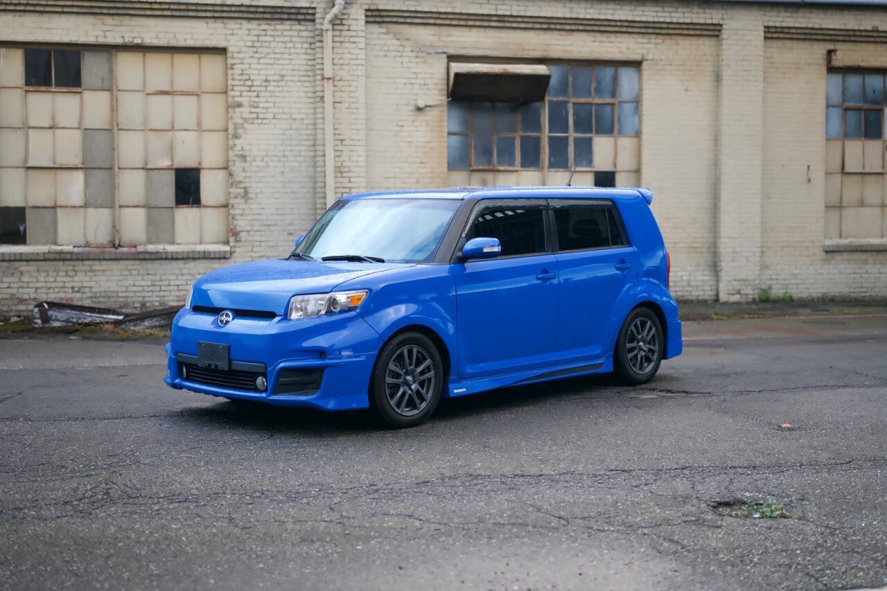 Used 2011 Scion xB Release Series 8.0 FWD image 2
