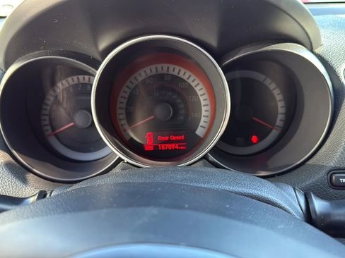 Used 2010 Kia Forte Koup SX w/ Leather Pkg image 10