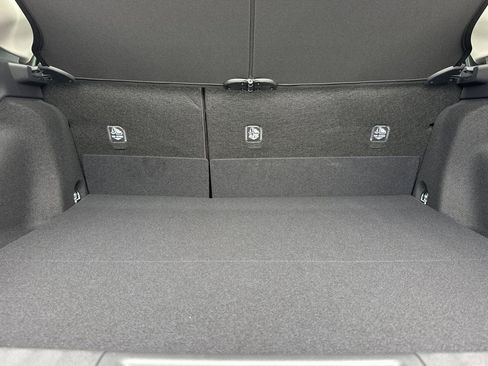 New 2026 Toyota Prius Plug-In Hybrid FWD image 17