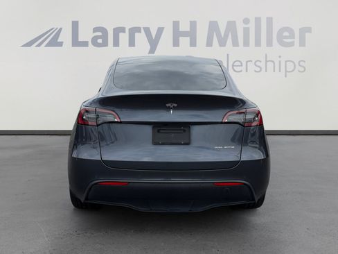 Used 2021 Tesla Model Y Long Range AWD/4WD image 4