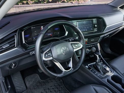 Used 2022 Volkswagen Jetta SE FWD image 18
