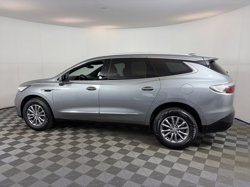 Certified 2023 Buick Enclave Essence FWD image 9